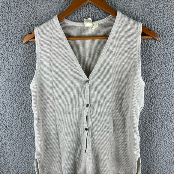 Victorias Secret Size M Vintage 80’s Gold Label Sleeveless Button Top Light Gray - Picture 4 of 12
